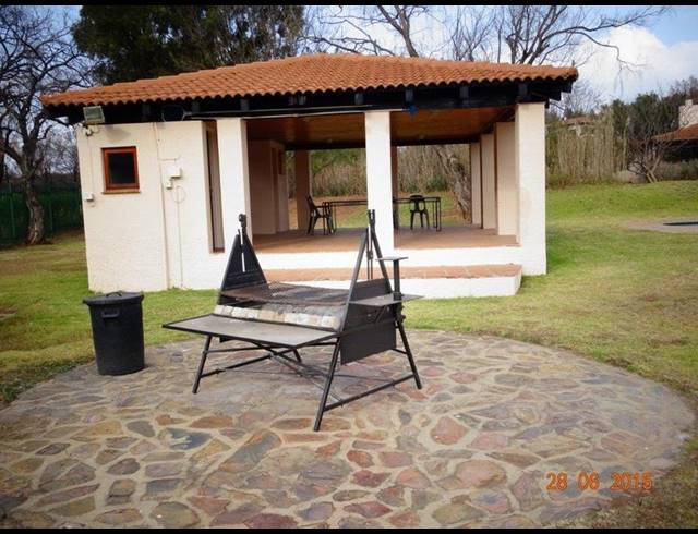 4 BEDROOM APARTMENT FOR SALE IN BROEDERSTROOM